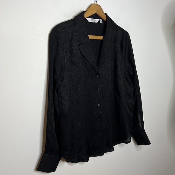 & Other Stories Paris Atelier Snake Reptile Print V Neck Collard Blouse - Picture 4 of 11